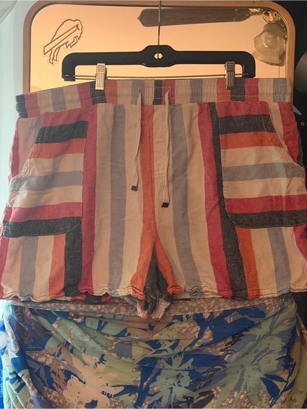 Multi-Color Linen Blend Women’s Shorts - XL (16-18)